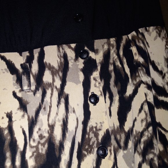 Office style, A Collared Button Top Dress with Animal print bottom. - Picture 6 of 7